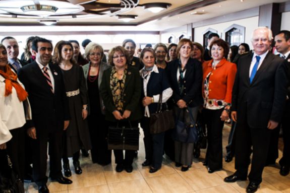 Başkan Yıldırım Yaşlılar Haftası nedeniyle düzenlenen etkinliğe katıldı.