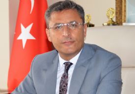Akdeniz Kaymakamı ve Belediye Başkanı Muhittin Pamuk görevine başladı
