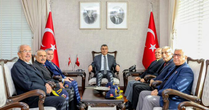 Gazilerden Vali Toros’a Ziyaret