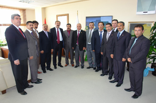 ESOB Ba�kan T�rk�� kutlad�