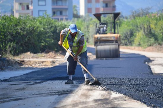 L�MON �RET�C�S� ASFALTA KAVU�TURDU