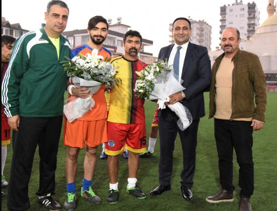 TOROSLARDA, ENGELLER� KALDIRAN SESS�Z M�SABAKA