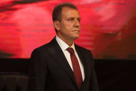 BA�KAN SE�ER, BELED�YEY� PART�LER�N�Z�N ARKA BAH�ES� YAPMI�SINIZ.