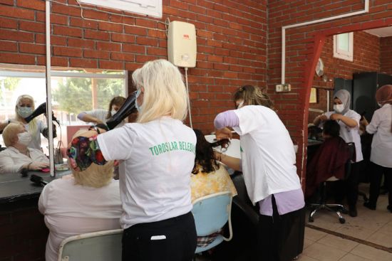 �ZEL GEREKS�N�ML� B�REYLERE KUAF�R H�ZMET�