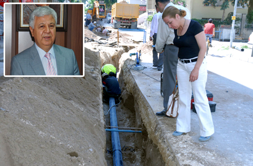 Mersinin i�me suyu borular� yenileme �al��malar� s�r�yor.