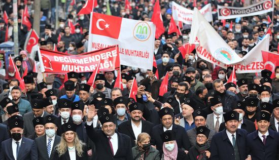 TOROSLAR TEK Y�REK OLDU