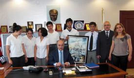 Gen� Ressamlar Ba�kan Gen�i ziyaret etti