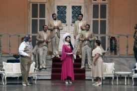 LÜKÜS HAYAT OPERETİ 8 MART DÜNYA KADINLAR GÜNÜ ÜCRETSİZ SAHNELENİYOR. 