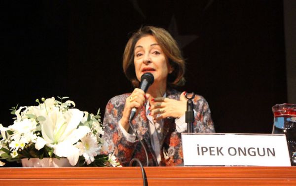 Mersin Kenti Edebiyat Ödül’ü İpek Ongun’un