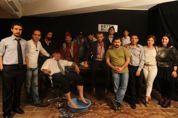 Sanatın ticarileşmesine karşı Sanatçılardan skeçli tepki!