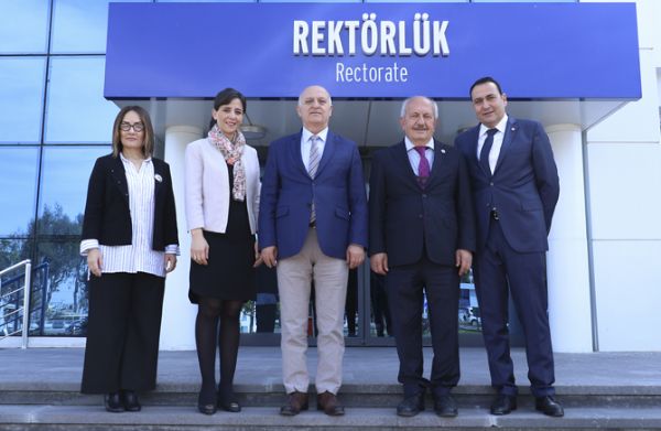 ��rencilerin niteli�ini art�racak i�birli�i protokol�ne imzalar at�ld�