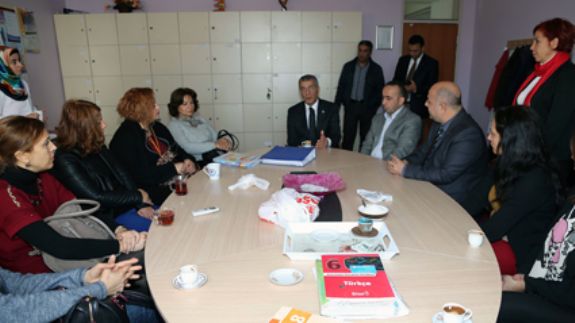 Tarhan öğrencilere Belediyecilik dersi verecek