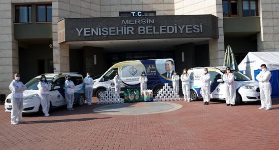 YEN��EH�R BELED�YES� SOKAK HAYVANLARINI YALNIZ BIRAKMADI