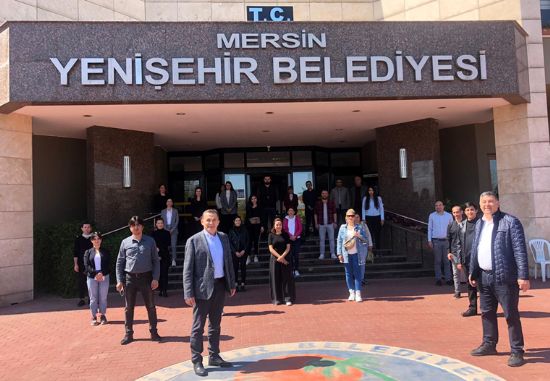 YEN��EH�R BELED�YES� SOKA�A �IKAMAYAN VATANDA�LAR ���N SEFERBER OLDU