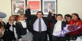 CHP �l Kad�n kollar�ndan dostluk mesaj�