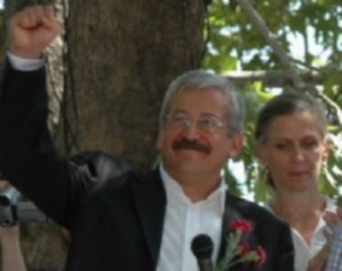 Akdeniz Belediye Ba�kan� G�LTAK�TAN, �10 OCAK �ALI�AN GAZETEC�LER G�Nܒ MESAJI