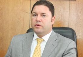 Yeni kurulan her 10 i�yerinden 6’s� kapan�yor