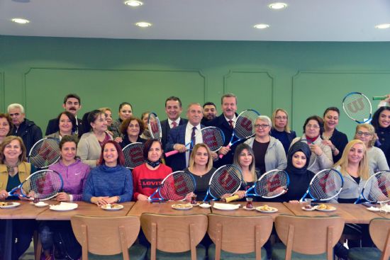 Kaya, �9 ayda Yeni�ehir�de ger�ekle�tirilen ba�ar� T�rkiye�yi sarabilecek nitelikte�