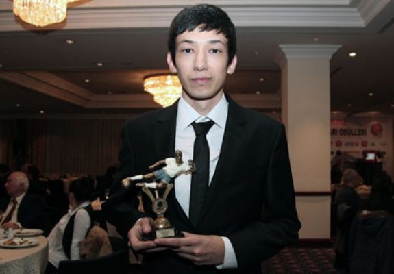 Mersin’li genç Yazara köşe yazısı ödülü