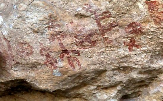 MERS�N��N ERDEML� �L�ES�NDE 8 B�N SENEL�K KAYA RES�MLER� BULUNDU