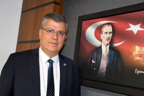 KIRGIZ CUMHUR�YET� B�Y�KEL��S� �M�RAL�YEV BA�KAN SE�ER� Z�YARET ETT�