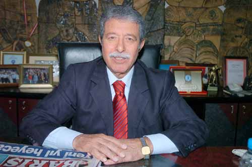 Bar���k�tan, �stanbul Emniyet M�d�r� �apk�n�a Kutlama