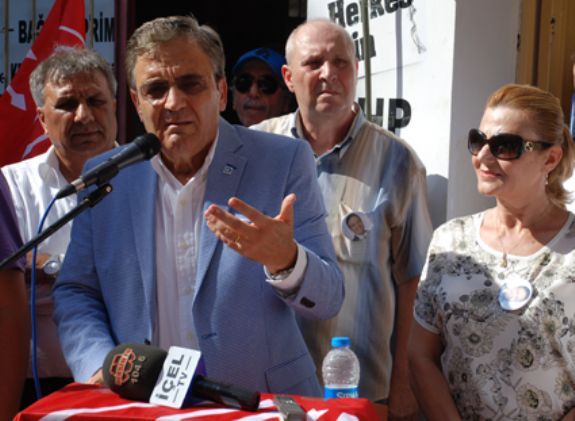 Ahmet Akın, aday adaylığı başvurusunu yaptı 