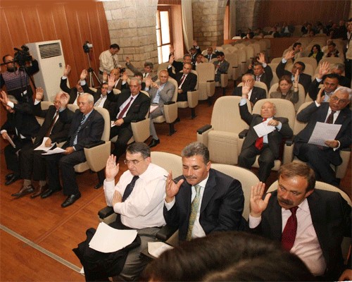 Mersin B.�ehir Meclisinde de CHP-AKP koalisyonu