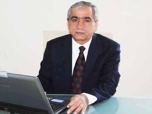 Veysel Sar��n�n 23 Nisan mesaj�