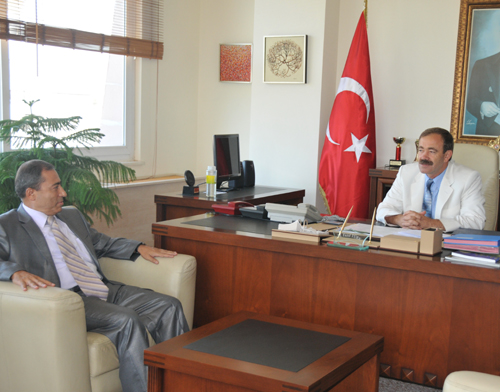 �l Emniyet M�d�r� Arif �ks�z�den Akdeniz Belediyesi�ne Ziyaret