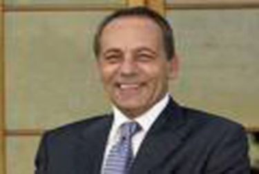 USTA YAZAR BEK�R �O�KUNDAN 