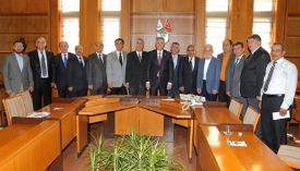 AL� MAH�R BA�ARIR G�NDEM YARATMAYA DEVAM ED�YOR.