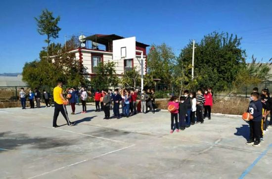 AKDEN�Z BELED�YES�,  �OCUKLARIN ��LER�NDEK� CEVHER� KE�FETMES�N� SA�LIYOR